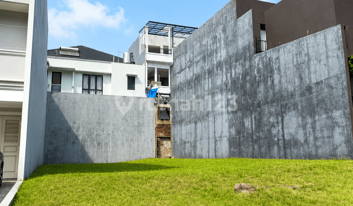 Scarlet Plot, Summarecon Serpong, near Lake