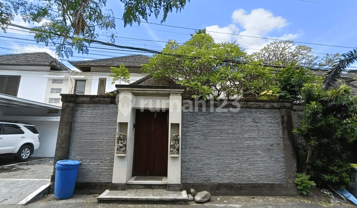Villa Mewah Full Furnished di Umalas Kerobokan-Siap Huni