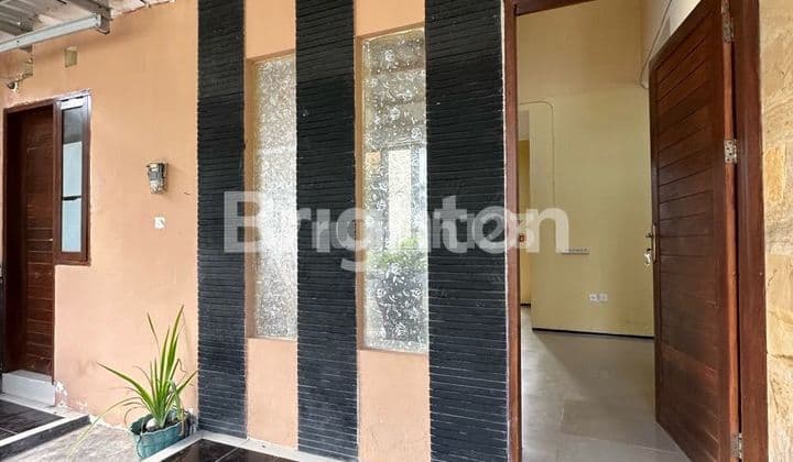 RUMAH LINGKUNGAN PERUMAHAN LOKASI STRATEGIS DI JIMBARAN