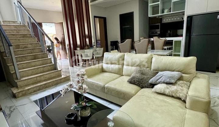 Dijual Rumah Golf Island 8 X 15 Meter Harga 4.5 M Furnished