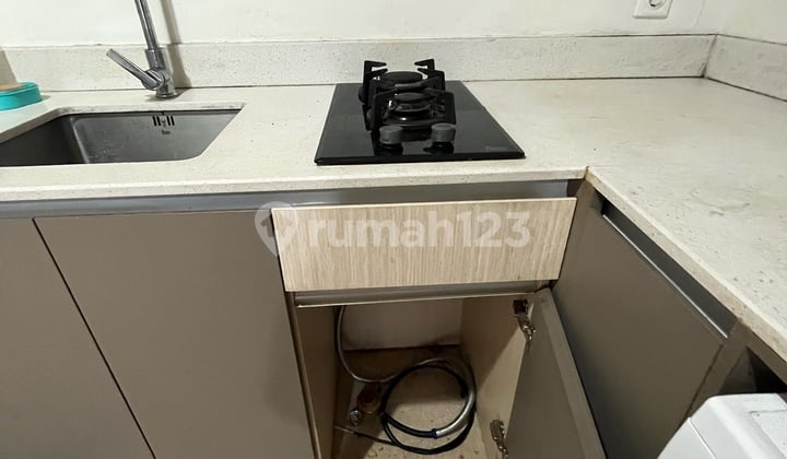 Di Sewa Apartemen Gold Coast Pik Tower Atlantic