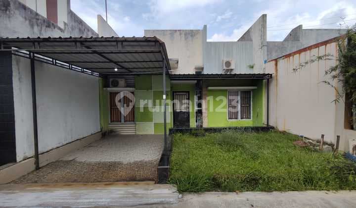Rumah Bagus Unfurnished HGB di Bsi Residence, Batam