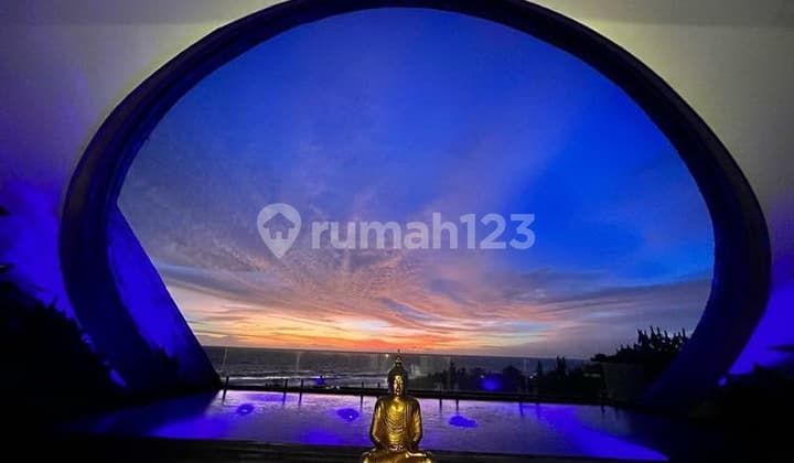 Rv-3056 Luxurious 400 Sqm Penthouse With Stunning Sea Views