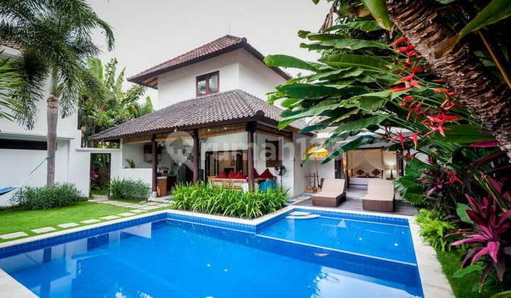 Rv-3007 Luxurious 5-Bedroom Villa With Magnificent Pool In Seminyak