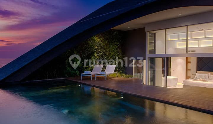 Rv-3056 Luxurious 400 Sqm Penthouse With Stunning Sea Views