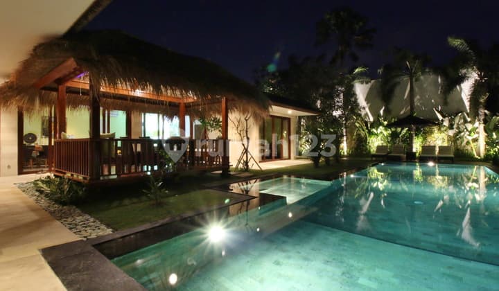 Rv-3026 Modern Villa Oasis In Berawa