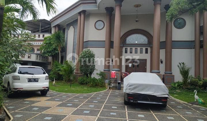 di jual rumah besarCitra garden 2