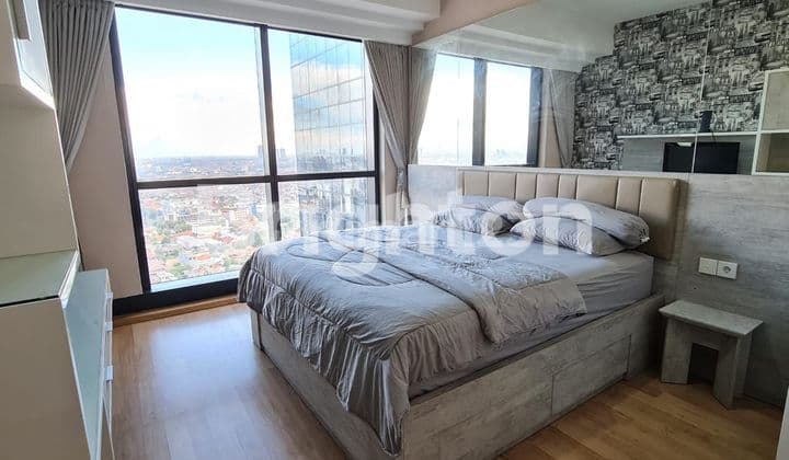 APARTEMEN THE PEAK RESIDENCE Full Furnished CONNECT KE TUNJANGAN PLAZA MALL LOKASI PUSAT KOTA SURABAYA