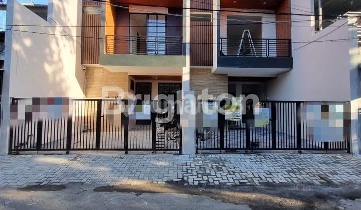 Rumah Baru Gress 2Lantai di Daerah Rungkut Model Scandinavian