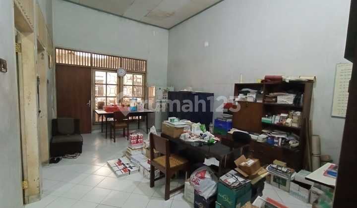 Middle City House Easy Access Wide Road in Krakatau Semarang