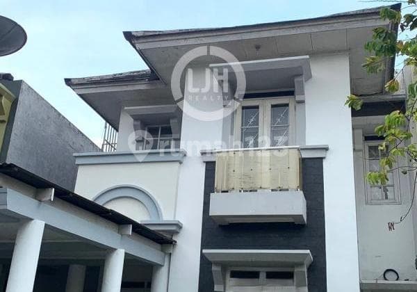 Ready-to-Occupy House in a Cluster in Kota Wisata, Cibubur, Gunung Putri, Bogor.