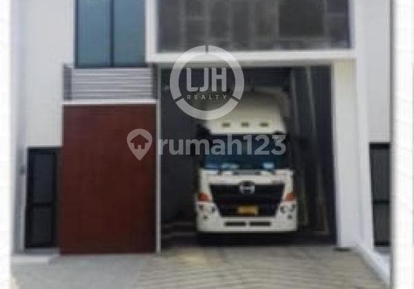Gudang Komersial Siap Pakai Dekat Exit Tol Narogong, Cileungsi, Bogor.