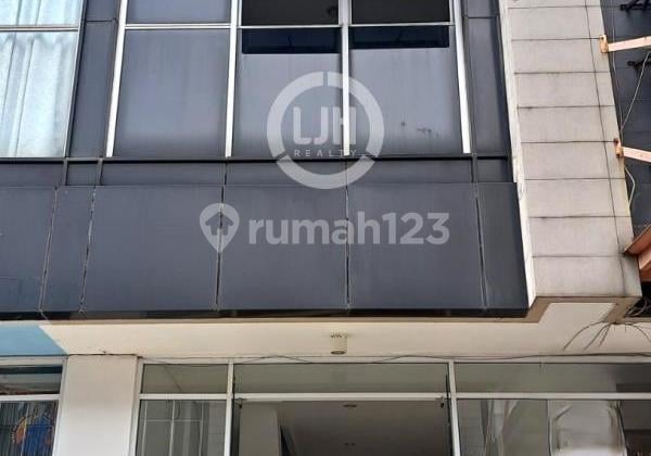 Ruko Siap Pakai Jual Murah di Kota Wisata, Cibubur, Gn. Putri, Bogor.