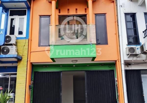 Ruko Siap Pakai di Taman Laguna, Jatisampurna, Cibubur, Bekasi.