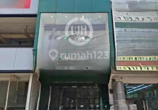 Ruko 2,5Lt Siap Pakai Cocok untuk Usaha Posisi Strategis di Alternatif Cibubur, Bekasi.