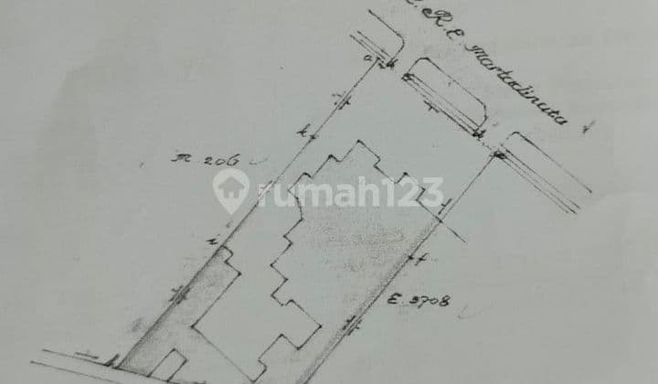 Ruang Usaha Hitung Tanah di Mainroad Riau Lokasi Strategis