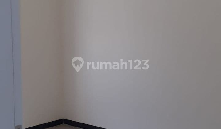 Disewakan minimal 2 Tahun Rumah di TKI 5 Redwood