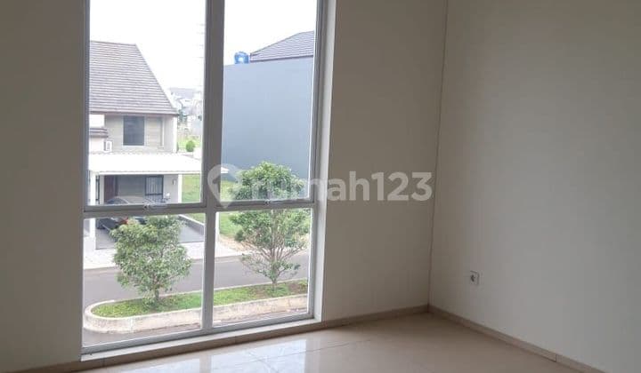 Minimalist 2-Story New House in Singgasana Pradana Cluster