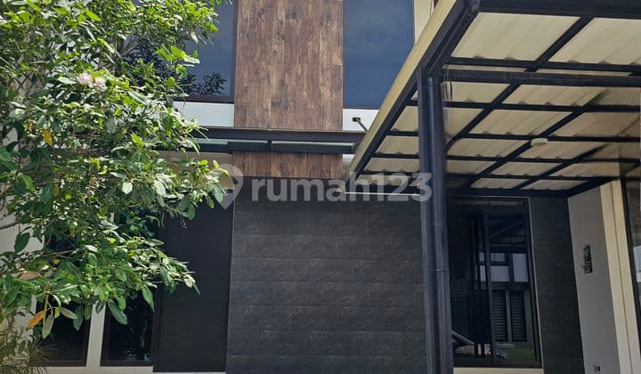 Rumah Minimalis Modern 2 Lantai di Tatar Simakirana KBP