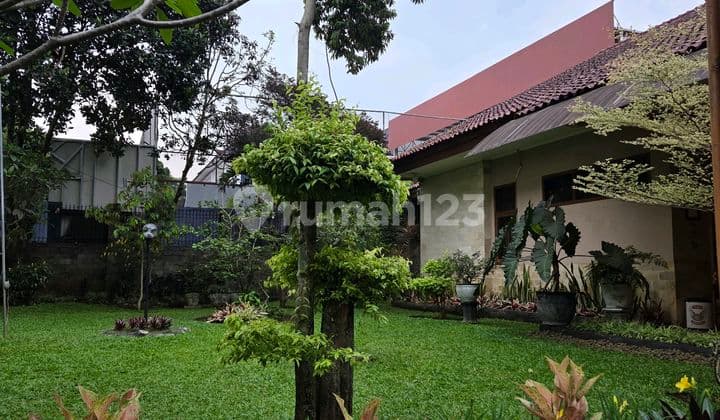 Rumah Asri Terawat Di Sayap Sukajadi Semi Furnished