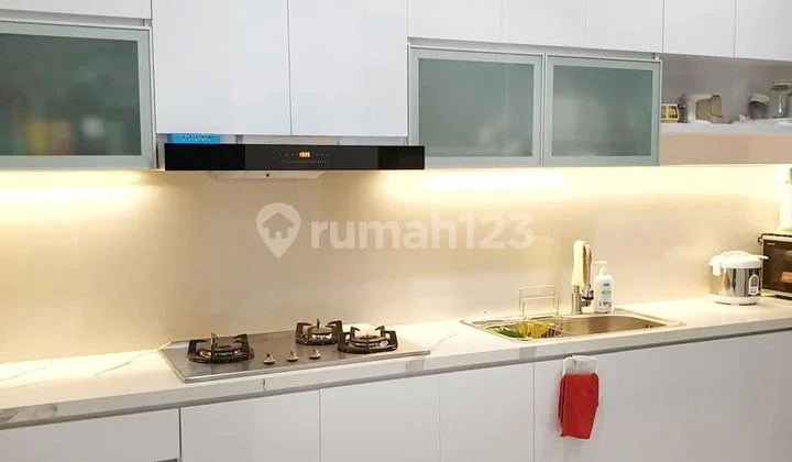 Rumah 2 Lantai Bagus Terawat Dan Bersih Di Kembar Mas