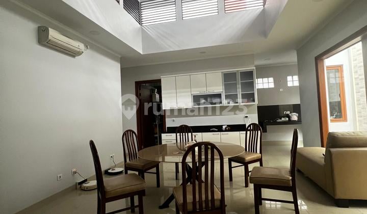 Rumah Terawat Siap Huni di Singgasana Pradana