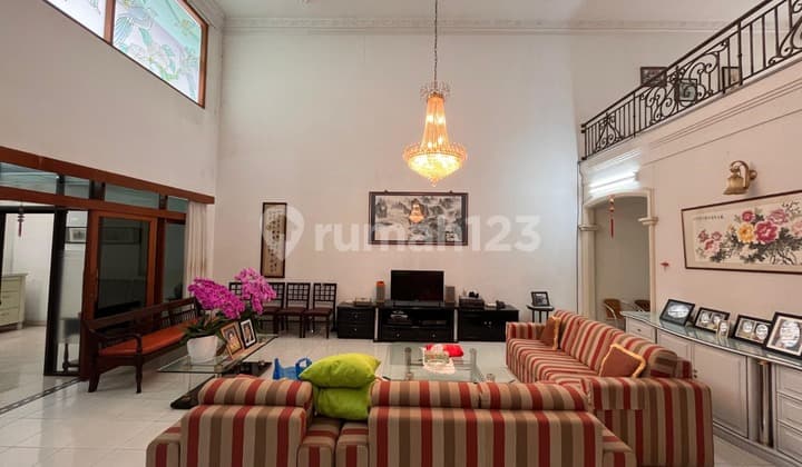 Rumah Nyaman Terawat di Setrasari Indah