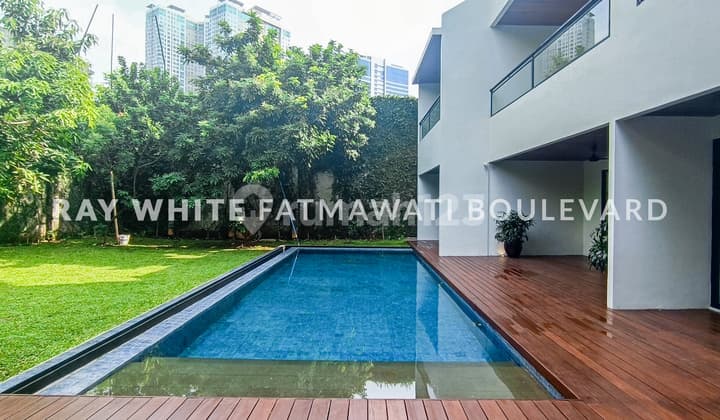 Kebayoran Baru New House Tropical Style Elite Location Near Senayan