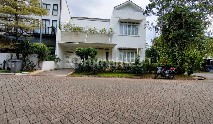 Rumah Asri Dalam Komplek Dekat MRT Lebak Bulus