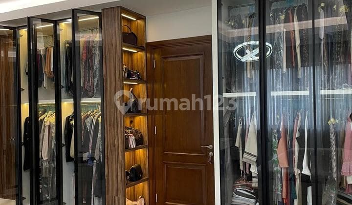 Eksklusif! Rumah Modern 3 Lantai Bintaro Sektor 7 Tangerang Selatan - Luas & Elegan (Im)