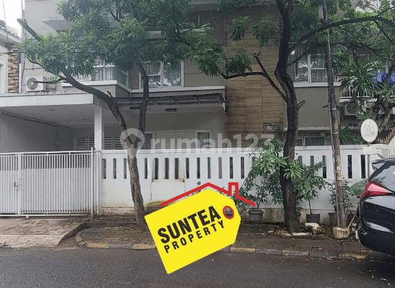 Spacious House and Serene Environment in Bintaro, 2 Floors, Ready to Occupy Sp0718 T