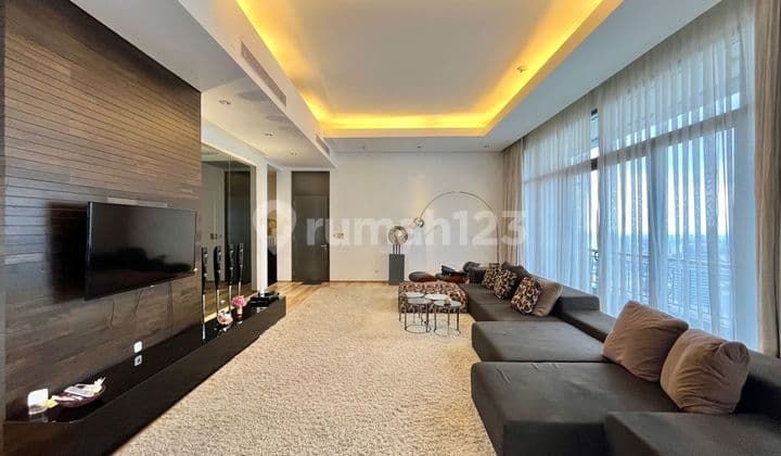 Prime Location Airlangga Apartment For Rent - 4 Bedroom Furnished
