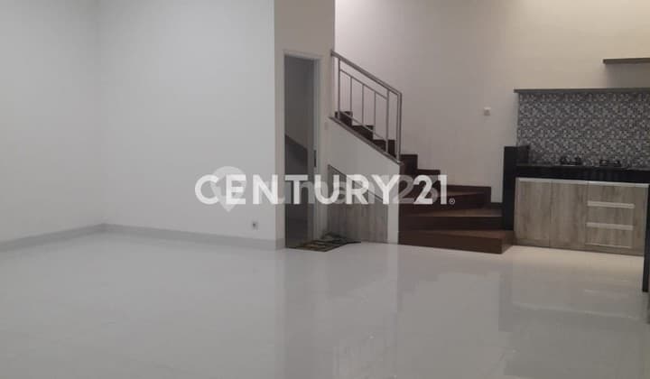 New Good Clean House In Taman Kopo Indah 3 Bandung