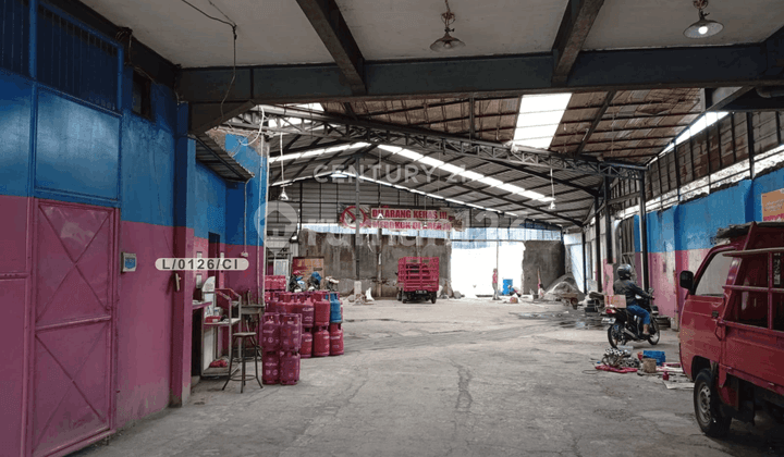 Dijual Gudang Hitung Tanah Lokasi Strategis di Cibaduyut Bandung