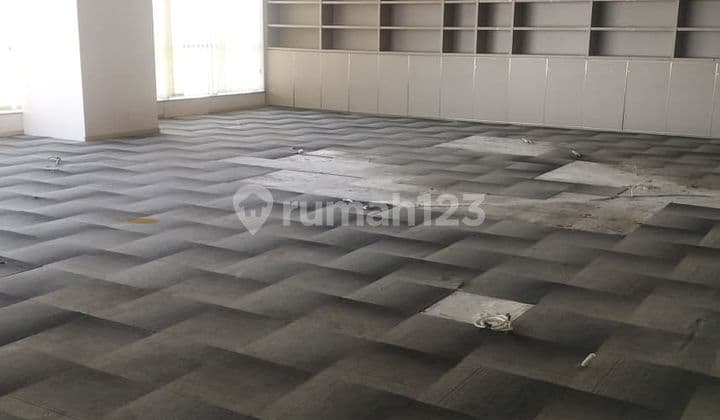 Ruang Kantor Luas & Fleksibel 257M2 di Apl Tower Central Park
