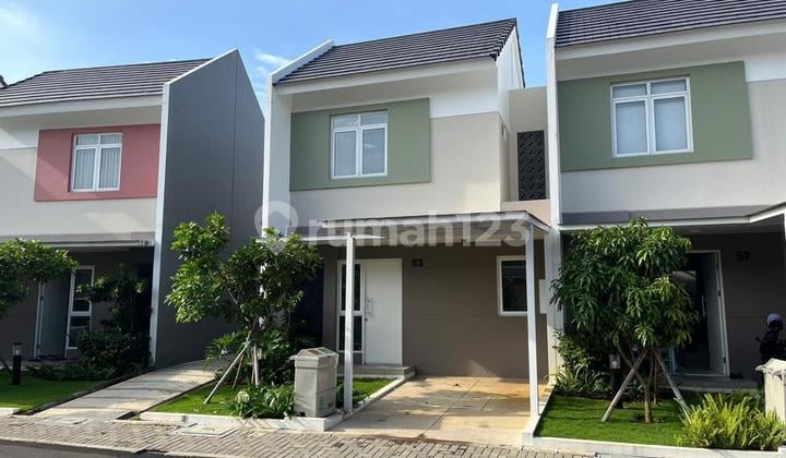 Rumah 2 Lantai Bagus Semi Furnished SHM di Summarecon Bandung, Bandung