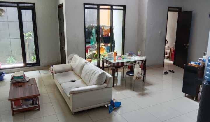 Rumah 2 Lantai Bagus Furnished SHM di Taman Kopo Indah, Bandung