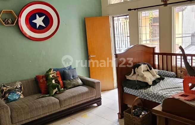 Rumah 4 Lantai Strategis di Tengah Kota Bandung Sayap Astana Anyar