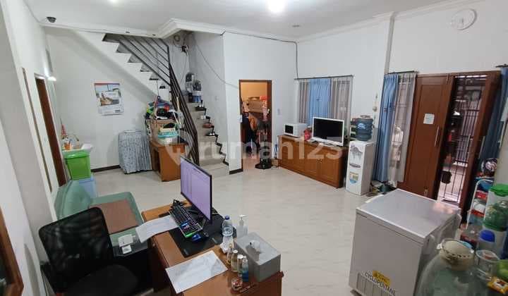 Rumah 2 Lantai Bagus Furnished SHM di Leuwi Anyar, Bandung