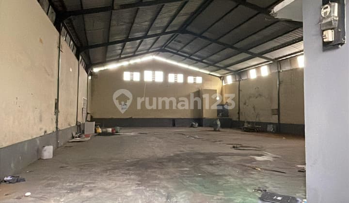 Gudang Strategis Sayap Soekarno-Hatta Bandung Timur