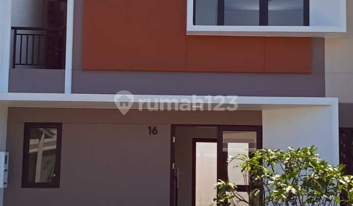 Rumah 2 Lantai Cluster Dayana, Summarecon Bandung