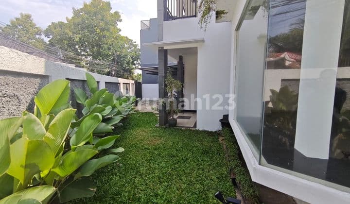 Rumah di seputaran Jagakarsa Lt 165 m , 2 Lt . DIJUAL