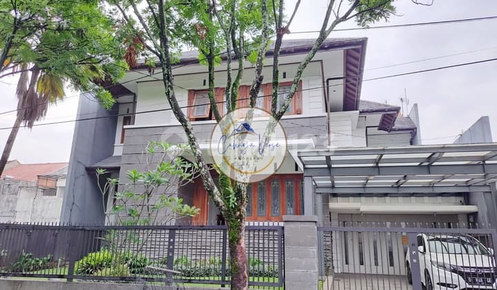 Luxury Batununggal Elok House for Sale in Buah Batu, Bandung