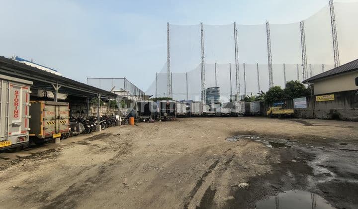 For Sale: Land Plot in Kedoya Selatan. Very Strategic Location.