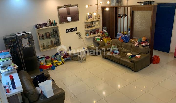 Rumah 2 Lantai Bagus di Puri Mansion, Jakarta Barat