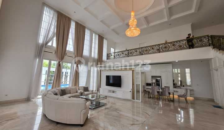 Rumah 2 Lantai Bagus di Cempaka Putih, Luas 842m, Siap Huni