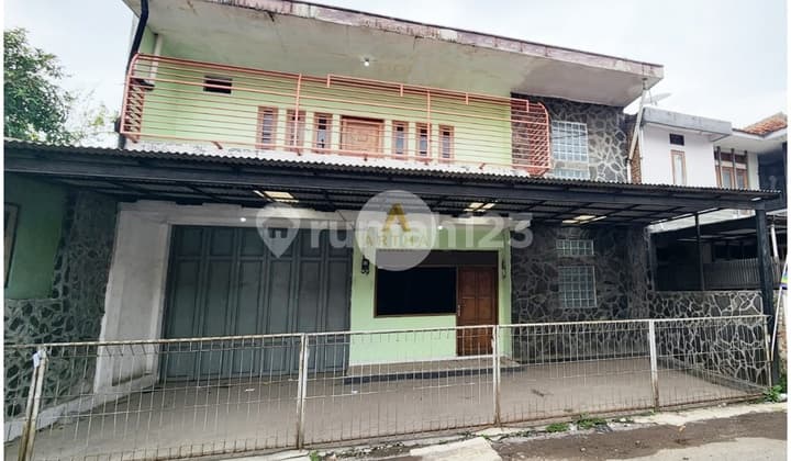 Ruko Hitung Tanah di Sayap Gatot Subroto Bandung Dekat Tsm