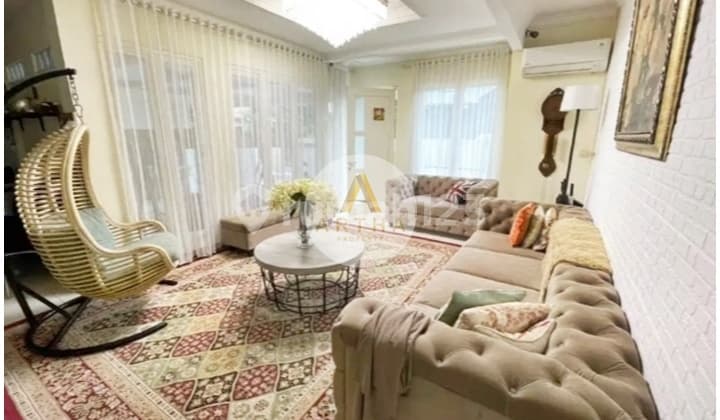 Rumah Hook di Batu Indah Batununggal Bandung Dekat Tol Buahbatu