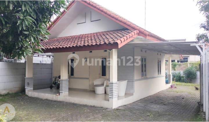 Rumah Hitung Tanah Strategis Sayap Surapati Bandung Jual Cepat