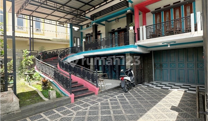 Rumah 3 Lantai Semi Furnished di Kutawaringin Soreang Bandung